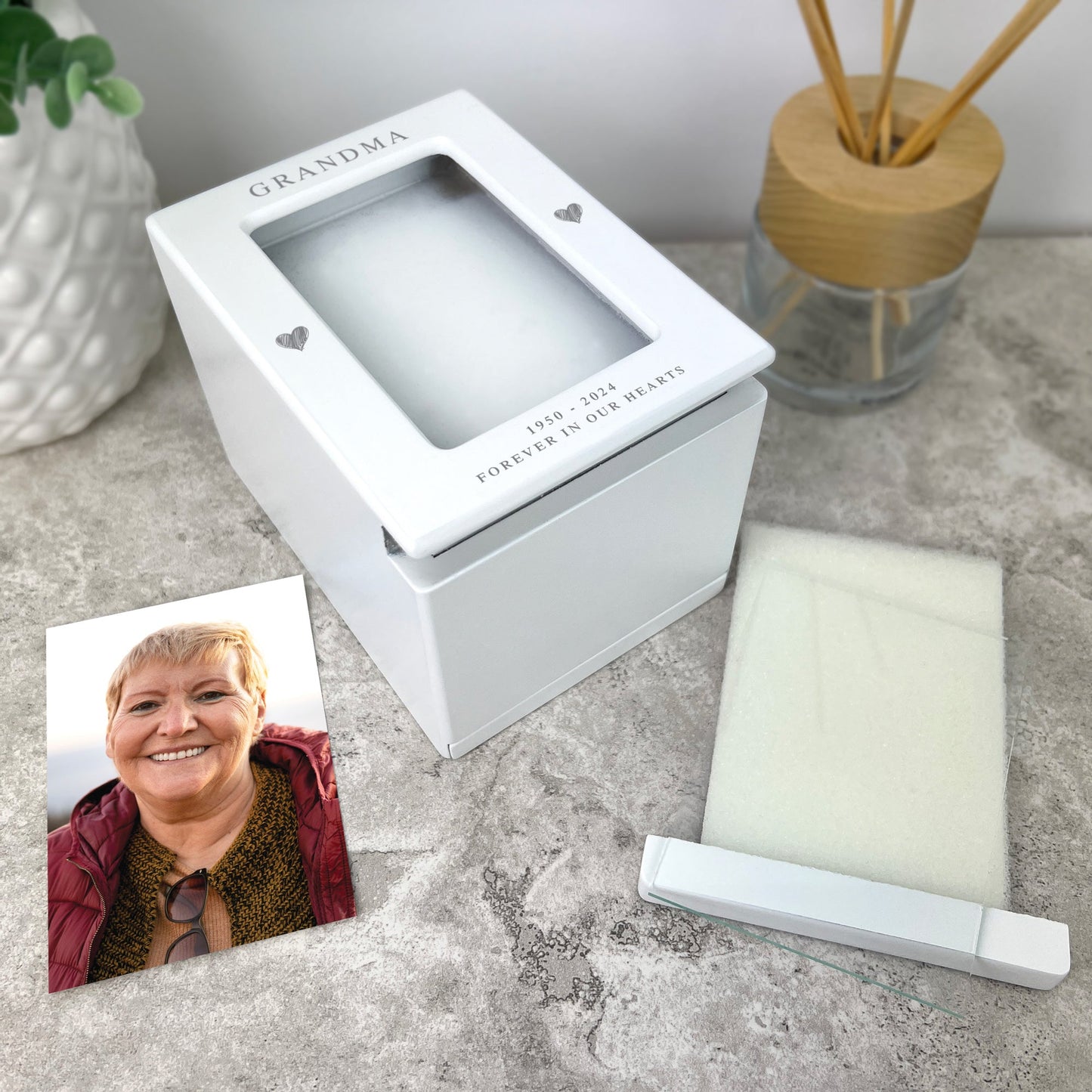 Personalised Hearts Cremation Urn For Ashes Holds 9.5cm x 6cm Photo Portrait | 0.51 Litres